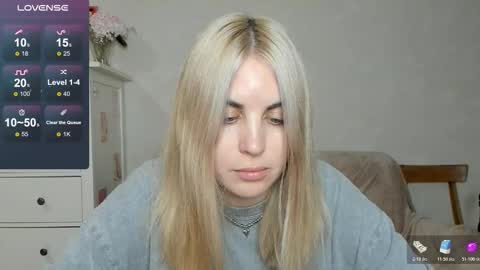 Snapshot of pawwsup1 chatting on 26, 10, 2025 Allisses online show from 26, 10, 2025