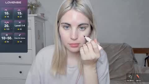 Snapshot of pawwsup1 chatting on 6, 11, 2025 Allisses online show from 6, 11, 2025