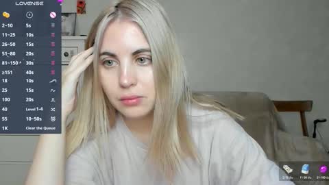 Snapshot of pawwsup1 chatting on 27, 11, 2025 Allisses online show from 27, 11, 2025