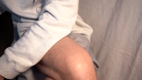 Snapshot of pboytobi23 chatting on 5, 1, 2025 tobi online show from 5, 1, 2025