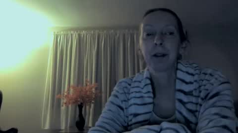 Snapshot of peacelovesexwine chatting on 14, 12, 2025 Peace online show from 14, 12, 2025