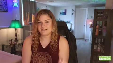   online show from 14, 10, 2025