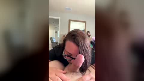 peachesgetcreamy online show from 3, 7, 2026