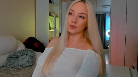 Snapshot of peachju1cy chatting on 26, 9, 2025 peachju1cy online show from 26, 9, 2025