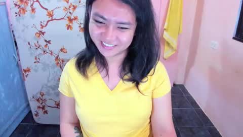 Snapshot of peachperfect_ chatting on 25, 2, 2026 I dont demand tokens for as long as youre not requesting anything but that doesnt mean I dont need tokens.. I dont do free online show from 25, 2, 2026