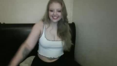 Snapshot of peachritual chatting on 1, 12, 2025 PeachRitual online show from 1, 12, 2025