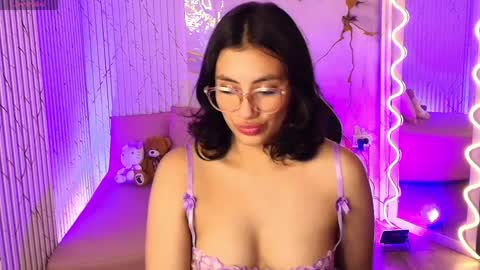peachy_tay online show from 31, 3, 2026