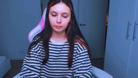 Peachy online show from 25, 1, 2025