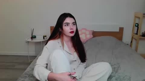 Peachy online show from 5, 3, 2025