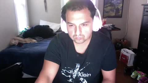 Snapshot of peachybuu chatting on 16, 10, 2025 peachybuu online show from 16, 10, 2025