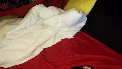 Peachycream2017 online show from 19, 2, 2025