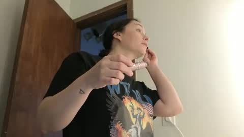 Snapshot of peachyxobsession chatting on 4, 12, 2025 PeachyObsession online show from 4, 12, 2025