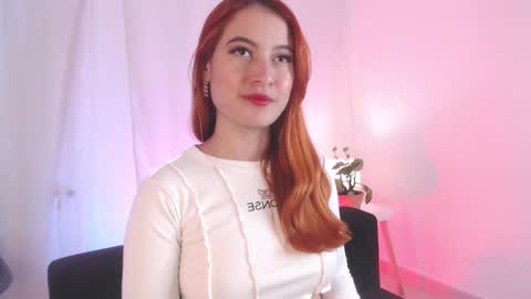 Snapshot of pear__moon chatting on 29, 1, 2025 LILLY online show from 29, 1, 2025