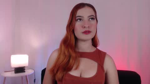 Snapshot of pear__moon chatting on 8, 2, 2025 LILLY online show from 8, 2, 2025