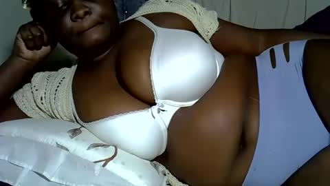 Snapshot of pearl_33 chatting on 9, 11, 2025 Keci online show from 9, 11, 2025