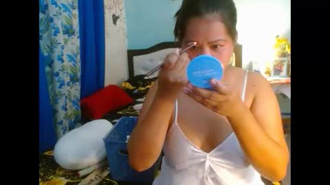 Snapshot of pearlaofasia21 chatting on 26, 11, 2025 pearlaofasia21 online show from 26, 11, 2025