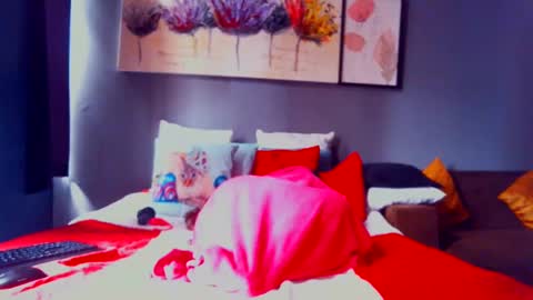 Pearl online show from 18, 2, 2025