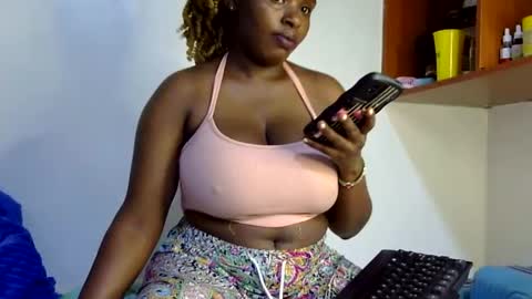 Snapshot of peekyshams chatting on 14, 9, 2025 peekyshams online show from 14, 9, 2025