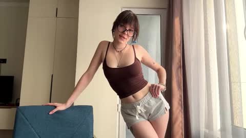 Lolly online show from 5, 12, 2025