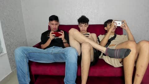 CAIN-19  ALLEN-18 RONALD-18 AUSTIN-18 MOD DANTE online show from 11, 1, 2025