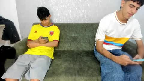 Snapshot of pelusos_mens chatting on 7, 7, 2026 CAIN-19 ALLEN-18 RONALD-18 AUSTIN-18 MOD DANTE online show from 7, 7, 2026