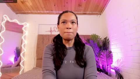 Snapshot of penelope_tay chatting on 10, 1, 2025 penelope online show from 10, 1, 2025