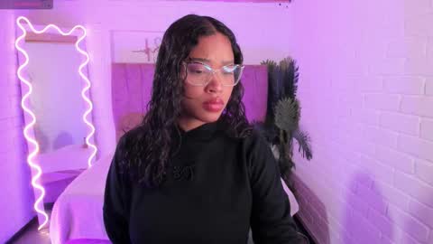 Snapshot of penelope_tay chatting on 6, 10, 2025 penelope online show from 6, 10, 2025