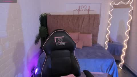 Snapshot of penelope_tay chatting on 20, 11, 2025 penelope online show from 20, 11, 2025