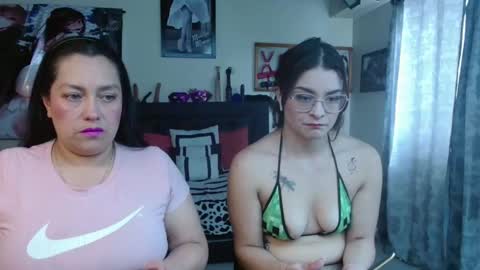 Snapshot of penelopeandmarilyn chatting on 10, 6, 2026 Penelope and my girlfriend Marilyn online show from 10, 6, 2026