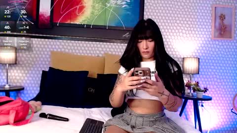 Snapshot of penelopee_28 chatting on 17, 5, 2026 Penelope Lets get to 100 hands up online show from 17, 5, 2026