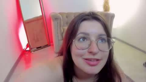 Snapshot of peneloppa_star chatting on 10, 9, 2025 Hi Im Peneloppa online show from 10, 9, 2025