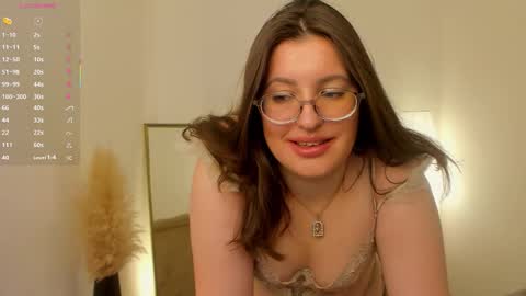 Snapshot of peneloppa_star chatting on 8, 10, 2025 Hi Im Peneloppa online show from 8, 10, 2025