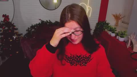 Snapshot of peneloppa_star chatting on 22, 12, 2025 Hi Im Peneloppa online show from 22, 12, 2025