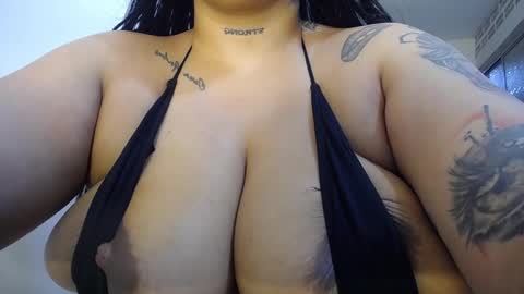 Snapshot of pennyomelons chatting on 19, 12, 2025 My onlyfans online show from 19, 12, 2025