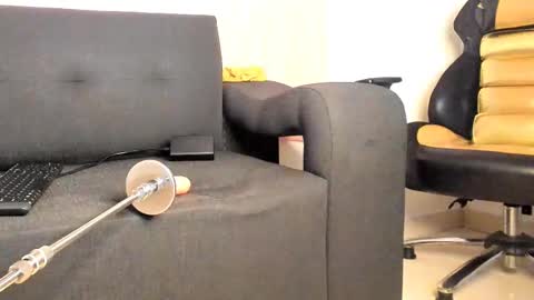   online show from 13, 2, 2025