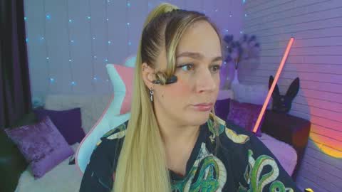 Dia  online show from 2, 2, 2025