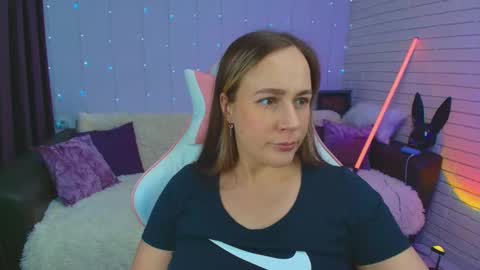 Dia  online show from 7, 3, 2025