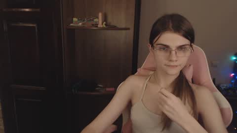 Snapshot of peralez_f chatting on 10, 1, 2025 Farida online show from 10, 1, 2025
