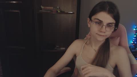 Snapshot of peralez_f chatting on 21, 1, 2025 Farida online show from 21, 1, 2025