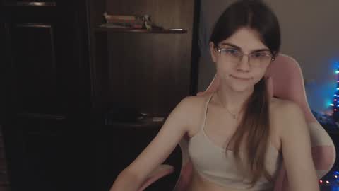 Snapshot of peralez_f chatting on 24, 1, 2025 Farida online show from 24, 1, 2025
