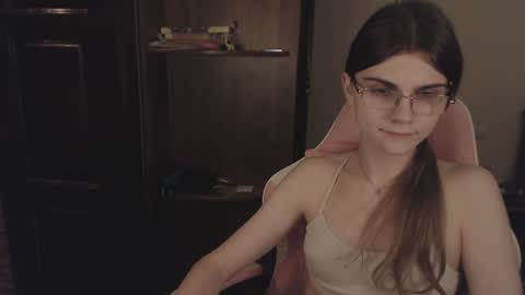 Snapshot of peralez_f chatting on 29, 1, 2025 Farida online show from 29, 1, 2025