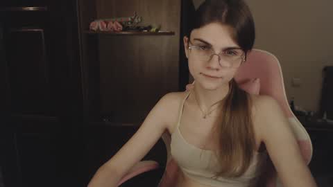 Snapshot of peralez_f chatting on 9, 2, 2025 Farida online show from 9, 2, 2025