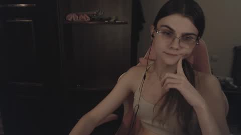 Snapshot of peralez_f chatting on 16, 2, 2025 Farida online show from 16, 2, 2025