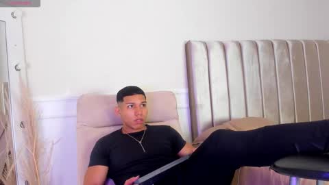 Snapshot of percy_god chatting on 16, 9, 2025 percy_god online show from 16, 9, 2025