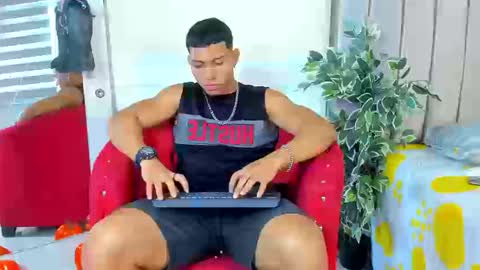 Snapshot of percy_god chatting on 25, 9, 2025 percy_god online show from 25, 9, 2025