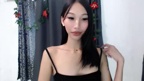 Snapshot of percycum_ chatting on 24, 9, 2025 call me percy online show from 24, 9, 2025