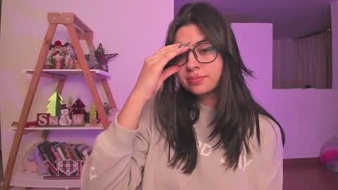 Sarah Ana Banana online show from 7, 1, 2025