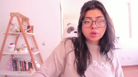 Sarah Ana Banana online show from 7, 2, 2025