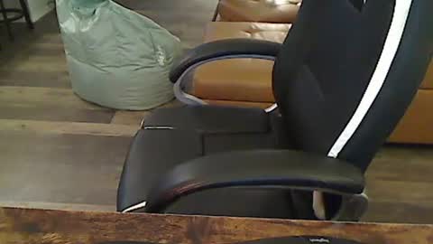 perfecto1957 online show from 11, 1, 2025