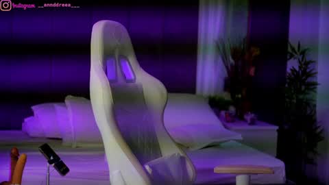 Snapshot of perfectt33n chatting on 7, 10, 2025 Dee online show from 7, 10, 2025